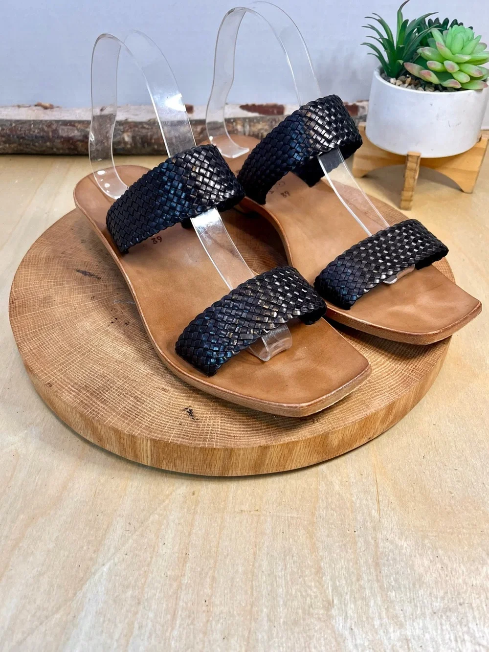 Cydwoq Parallel Kitten Heel Woven Strap Sandals in Black Size 39.5